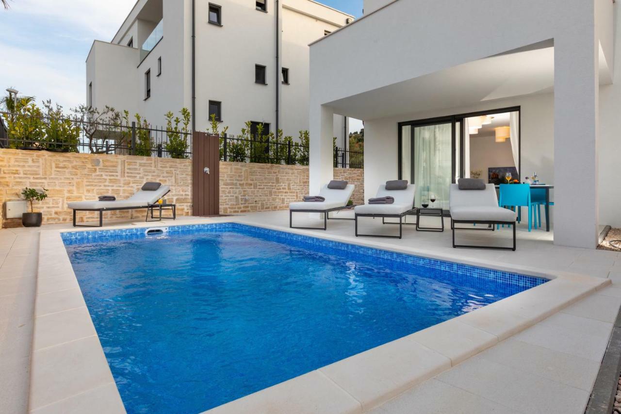 Luxury Apartment La Mer Murter Buitenkant foto