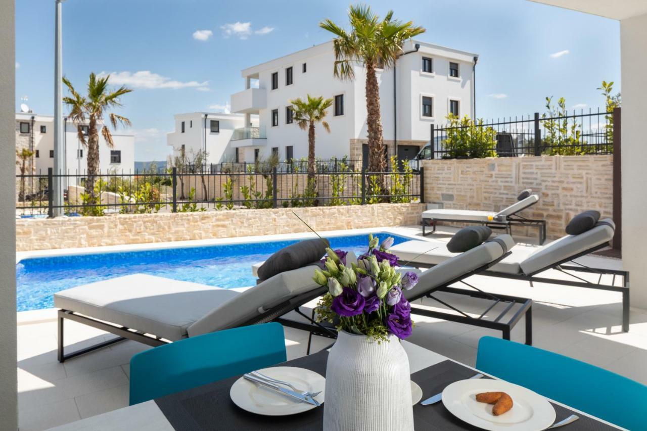 Luxury Apartment La Mer Murter Buitenkant foto