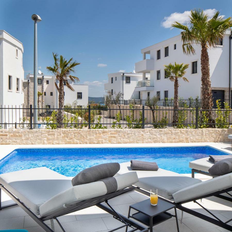 Luxury Apartment La Mer Murter Buitenkant foto