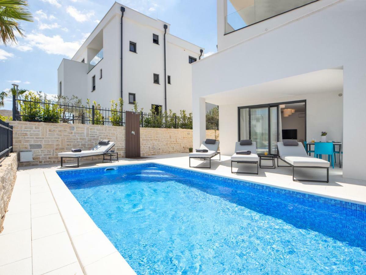 Luxury Apartment La Mer Murter Buitenkant foto