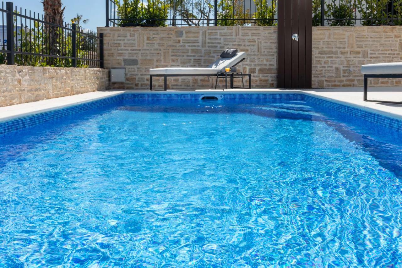 Luxury Apartment La Mer Murter Buitenkant foto