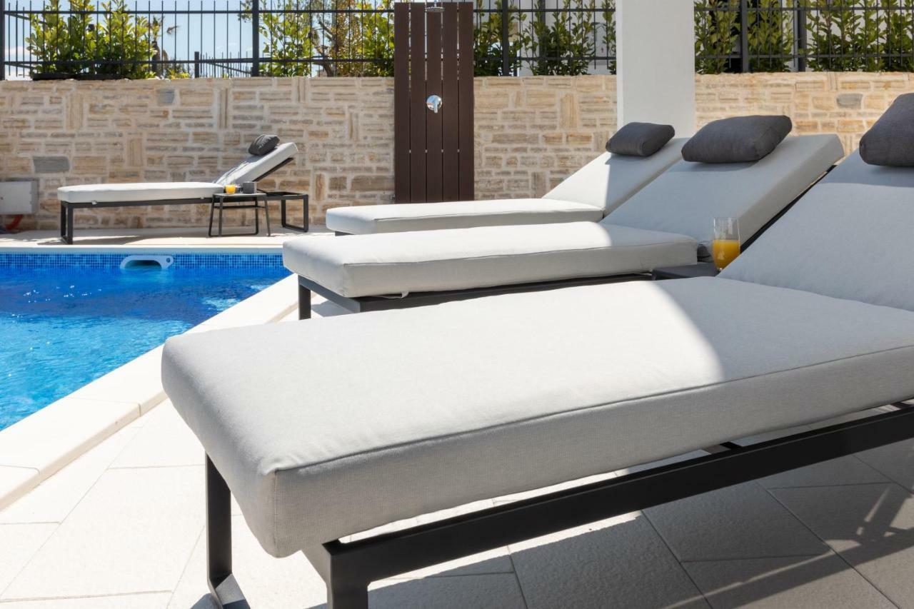 Luxury Apartment La Mer Murter Buitenkant foto