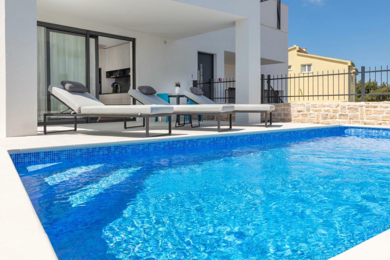Luxury Apartment La Mer Murter Buitenkant foto